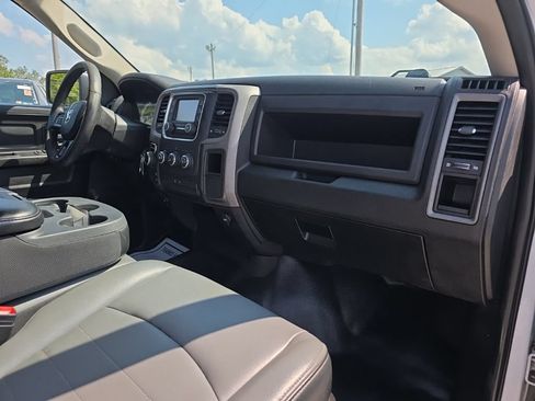 Used 2022 RAM 1500 Tradesman w/ Chrome Appearance Group AWD/4WD image 19