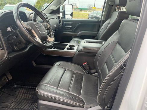 Used 2018 GMC Sierra 1500 Denali w/ Denali Ultimate Package AWD/4WD image 22
