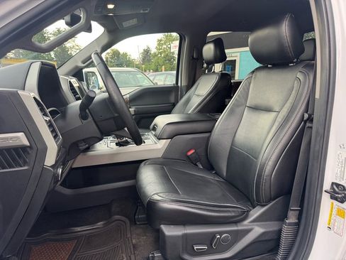 Used 2017 Ford F150 Lariat w/ Equipment Group 501A Mid AWD/4WD image 10