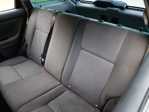 Used 2005 Toyota Matrix XR image 8