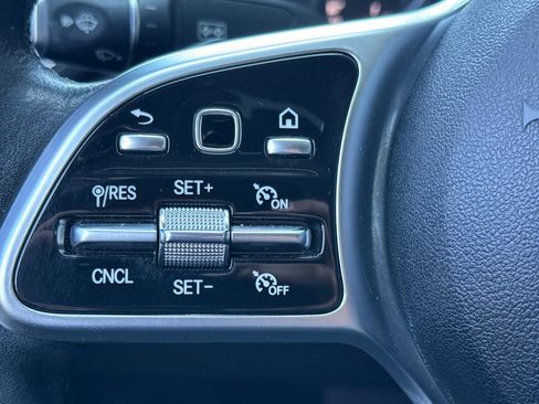 Used 2019 Mercedes-Benz C 300 Sedan image 25