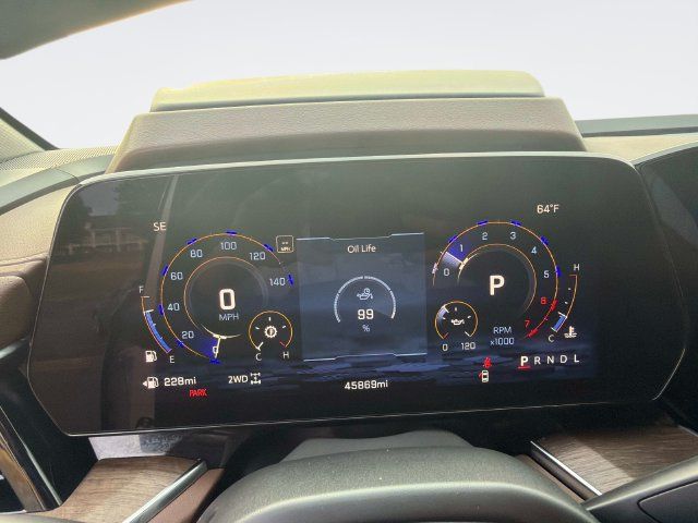 Used 2025 Chevrolet Tahoe High Country AWD/4WD image 28