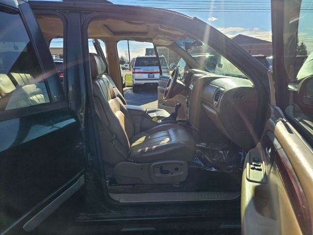 Used 2002 GMC Envoy SLT AWD/4WD image 29