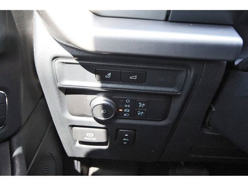 Certified 2022 Ford Expedition XLT image 22