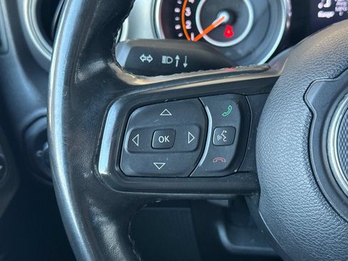 Used 2022 Jeep Gladiator Overland AWD/4WD image 27