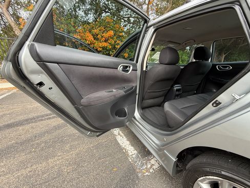 Used 2013 Nissan Sentra SR w/ Driver Pkg FWD image 20