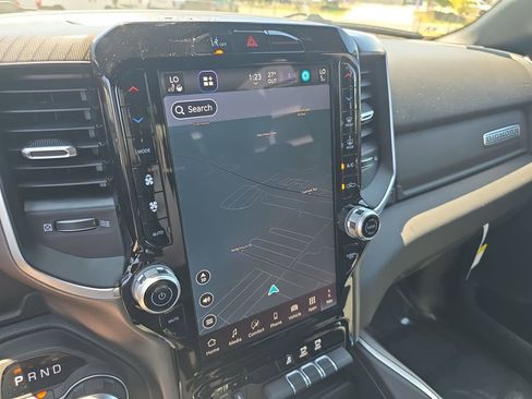 New 2026 RAM 1500 4x4 Crew Cab image 23