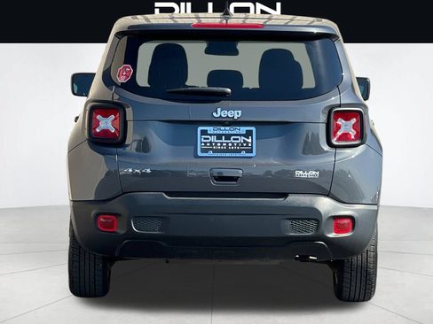 Used 2023 Jeep Renegade Latitude AWD/4WD image 5