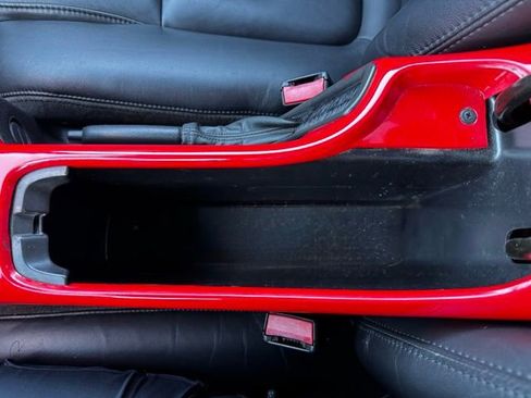 Used 2004 Chevrolet SSR w/ Preferred Equipment Group image 18