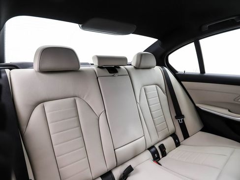 Used 2021 BMW 330e xDrive w/ Convenience Package image 28