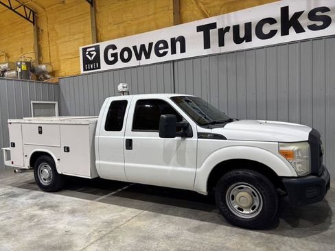 Used 2015 Ford F350 XL image 3