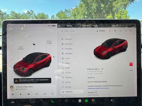 Used 2021 Tesla Model Y Long Range image 29