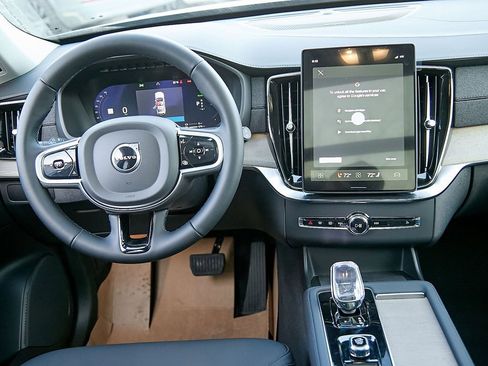 New 2026 Volvo XC90 T8 Plus image 23