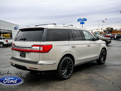 Used 2021 Lincoln Navigator Reserve image 7