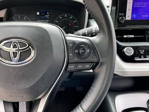 Used 2023 Toyota Corolla SE image 11