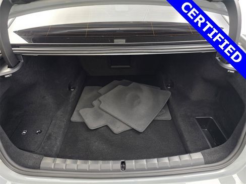Used 2023 BMW 760i xDrive w/ Luxury Rear Seating Package image 16