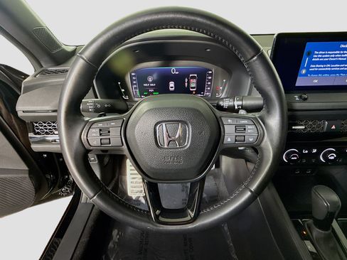 Used 2023 Honda Accord Sport image 13