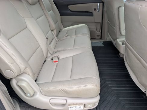 Used 2014 Honda Odyssey EX-L image 18
