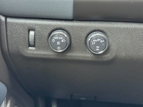 Used 2017 Chevrolet Colorado Z71 image 33