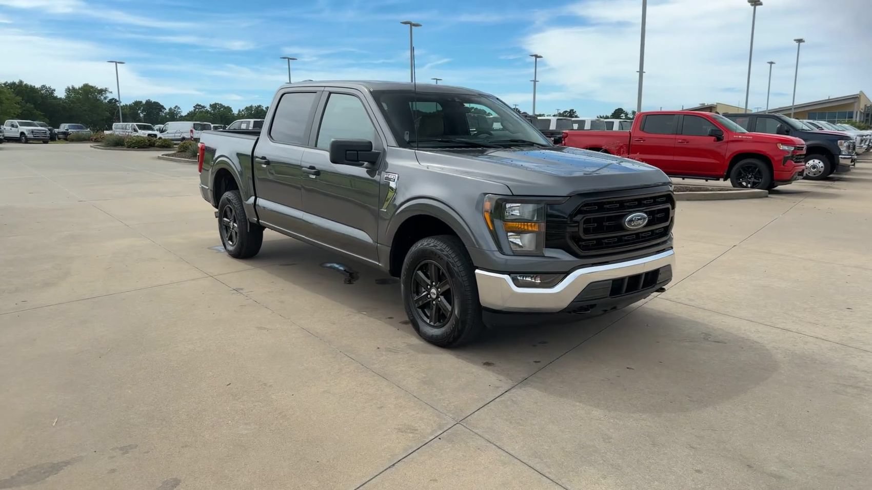 Used 2023 Ford F150 XLT AWD/4WD image 2