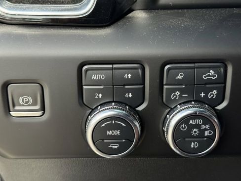 Used 2022 GMC Sierra 1500 Denali image 24