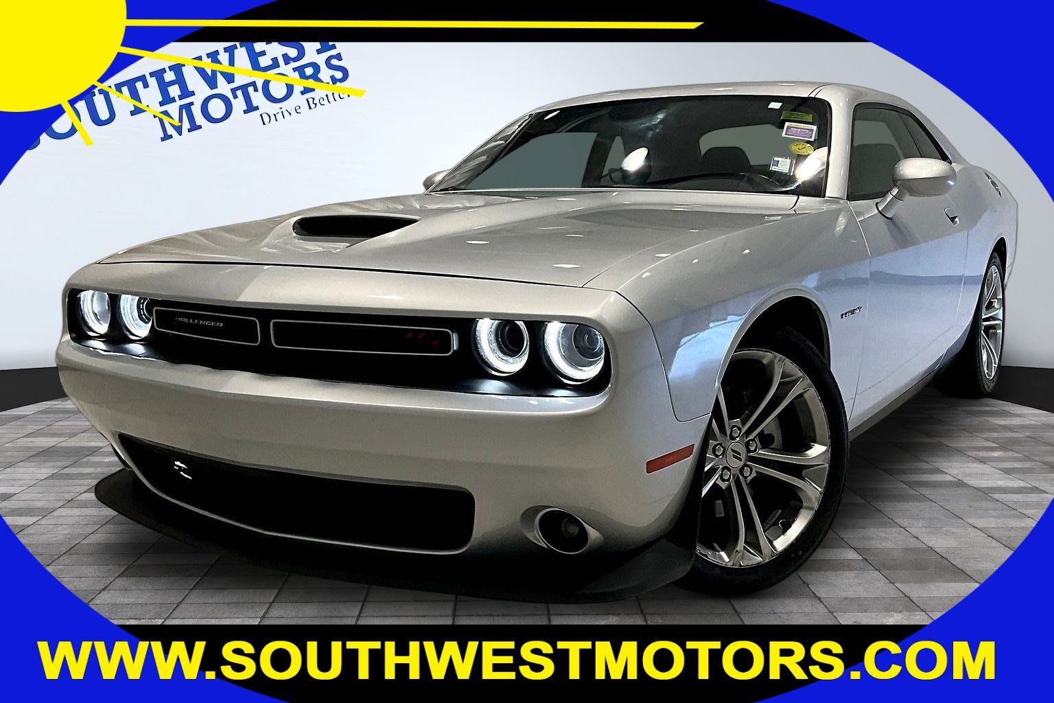 Used 2021 Dodge Challenger R/T RWD image 1