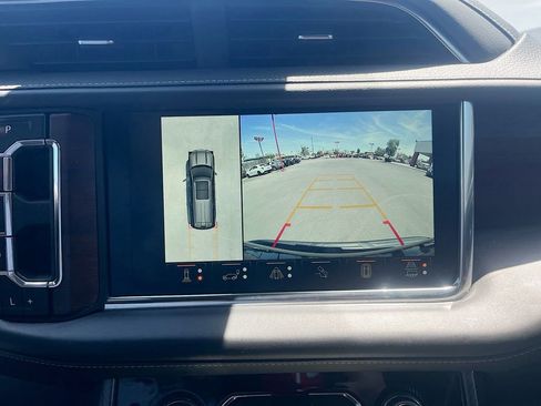 Used 2023 GMC Yukon Denali Ultimate AWD/4WD image 14
