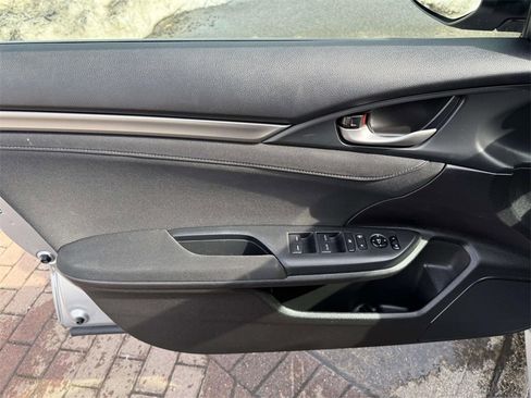 Used 2021 Honda Civic EX image 9