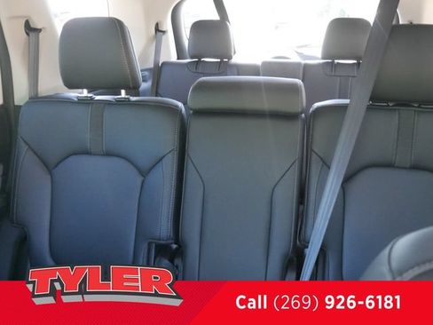 Used 2023 Honda Pilot EX-L image 39