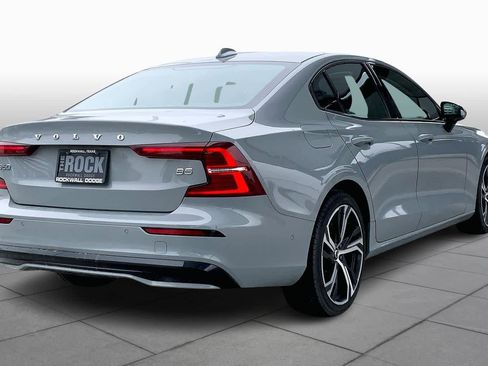Used 2024 Volvo S60 B5 Plus image 12