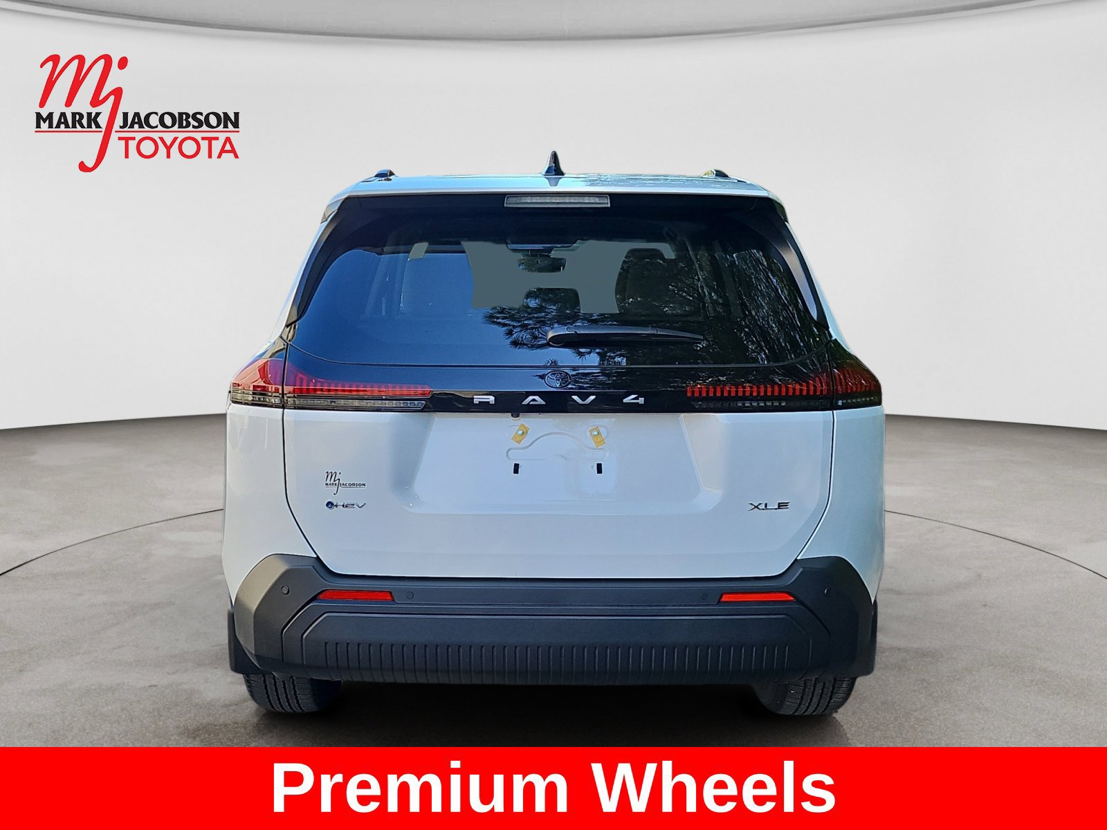 Used 2026 Toyota RAV4 XLE Premium w/ Weather Package FWD image 10
