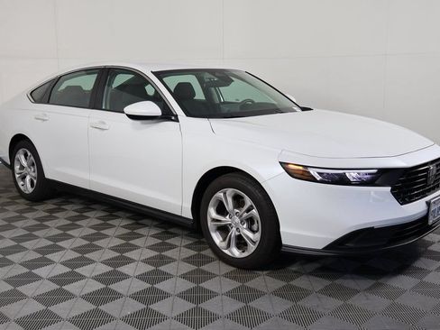Used 2025 Honda Accord LX image 3