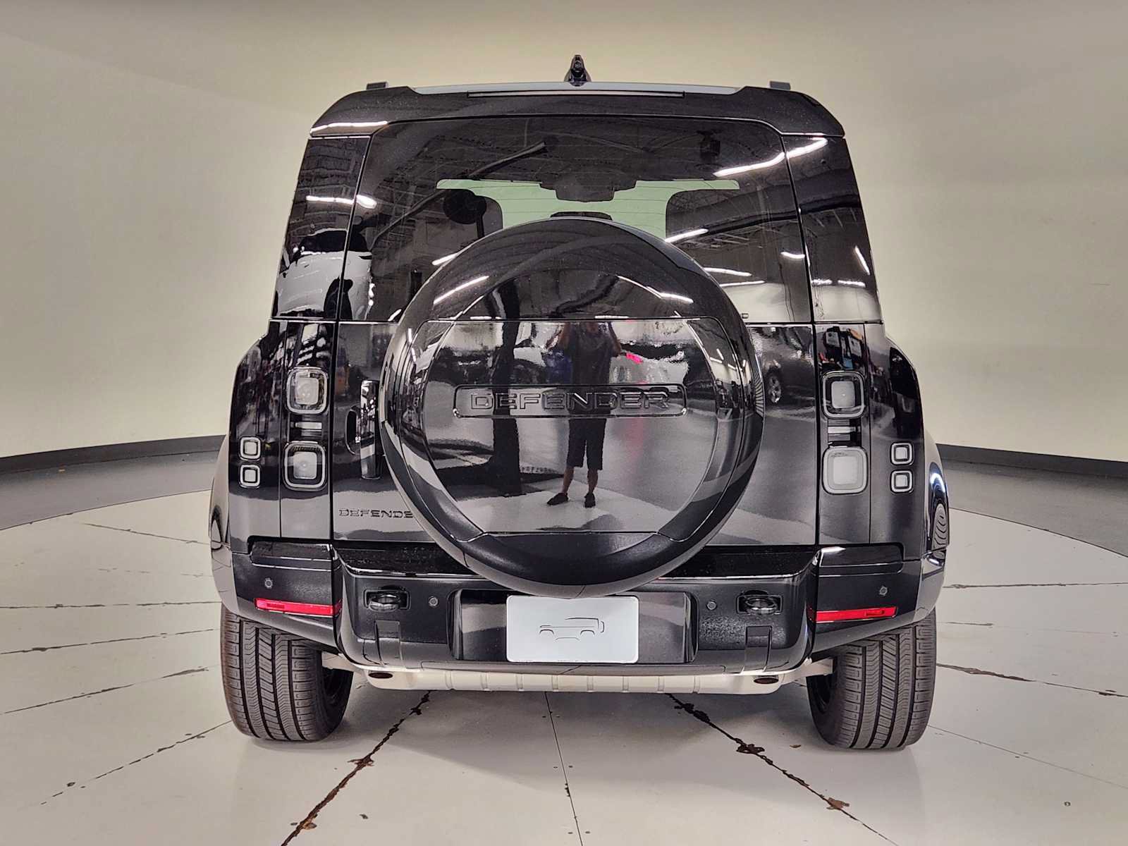 New 2026 Land Rover Defender 110 X-Dynamic SE AWD/4WD image 10