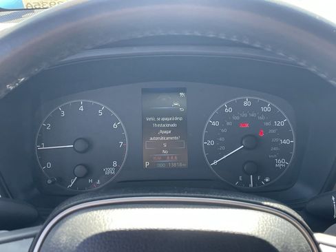 Used 2025 Toyota Corolla SE image 6