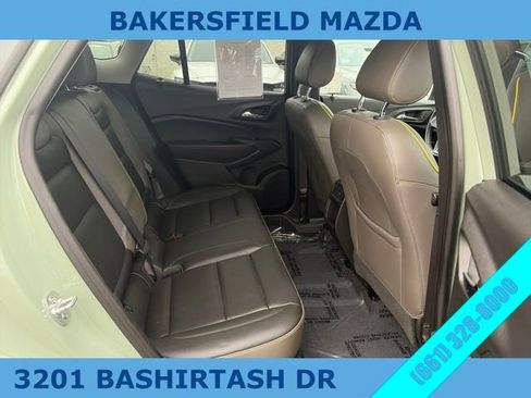 Used 2025 Chevrolet Trax ACTIV w/ Sunroof Package image 12