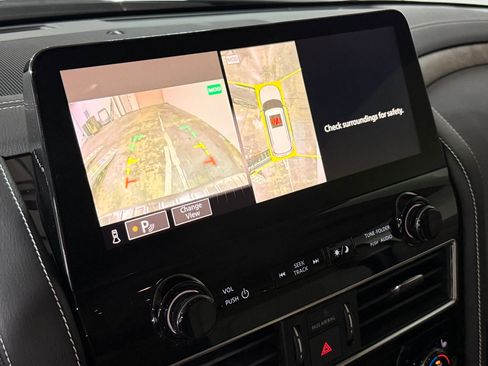 Used 2023 INFINITI QX80 Premium Select w/ All-Season Package image 29