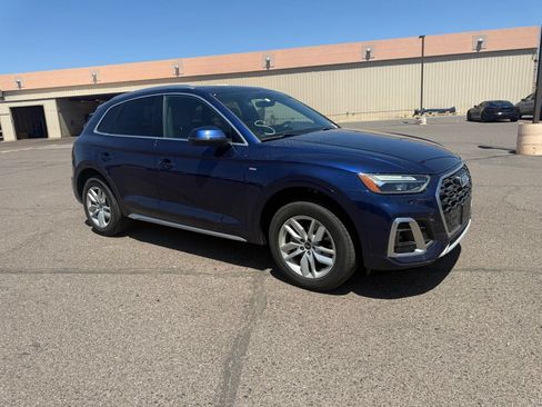 Used 2022 Audi Q5 2.0T Premium AWD/4WD image 3