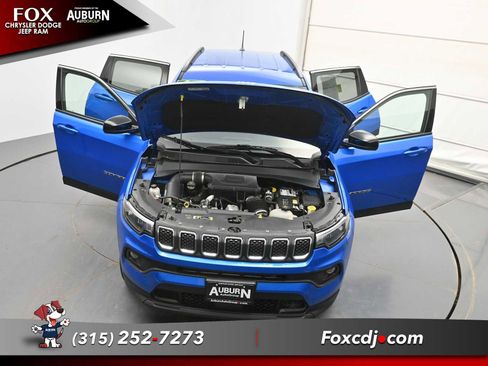 Used 2023 Jeep Compass Latitude w/ Convenience Group AWD/4WD image 34