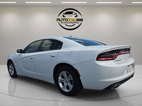 Used 2020 Dodge Charger SXT image 5