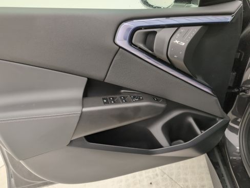 New 2025 BMW X3 xDrive30i w/ Premium Package image 11