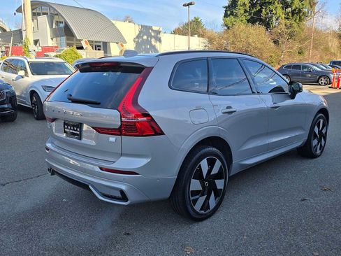 Certified 2024 Volvo XC60 T8 Plus w/ Protection Package Premier image 3