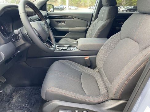 New 2026 Honda Pilot Sport image 13