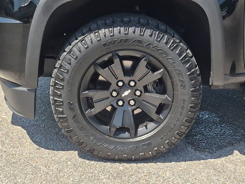 Used 2016 Chevrolet Colorado Z71 AWD/4WD image 11