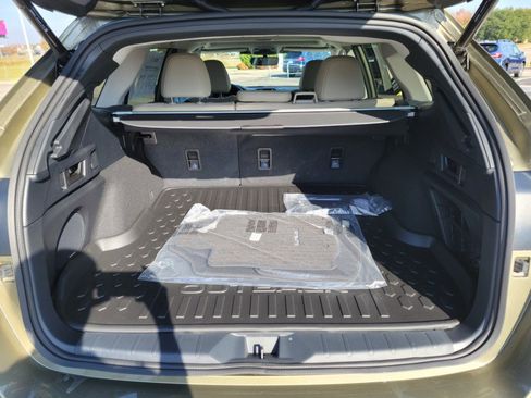 New 2025 Subaru Outback Limited image 5