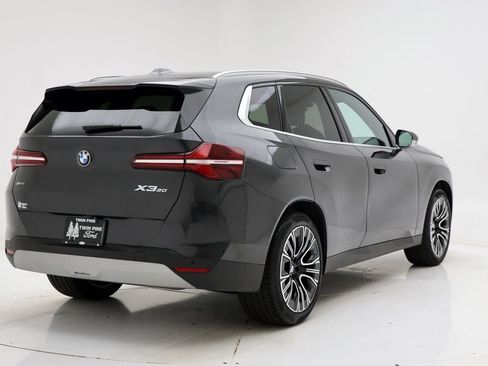 Used 2025 BMW X3 xDrive30i image 9