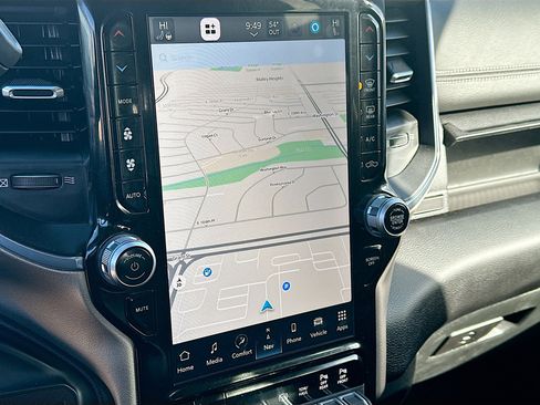 Used 2024 RAM 2500 Laramie image 22