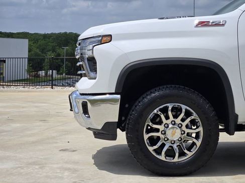 New 2026 Chevrolet Silverado 3500 LTZ w/ LTZ Convenience Package AWD/4WD image 7