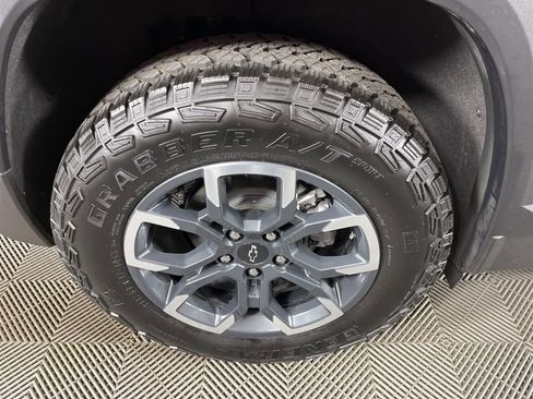 Certified 2025 Chevrolet Equinox ACTIV image 12