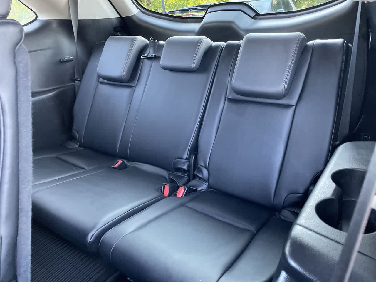 Used 2015 Toyota Highlander XLE AWD/4WD image 19