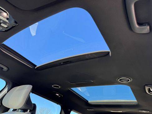 Used 2024 Kia EV9 GT-Line image 12